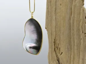 Colgante de Oro con Madre Perla Tahití