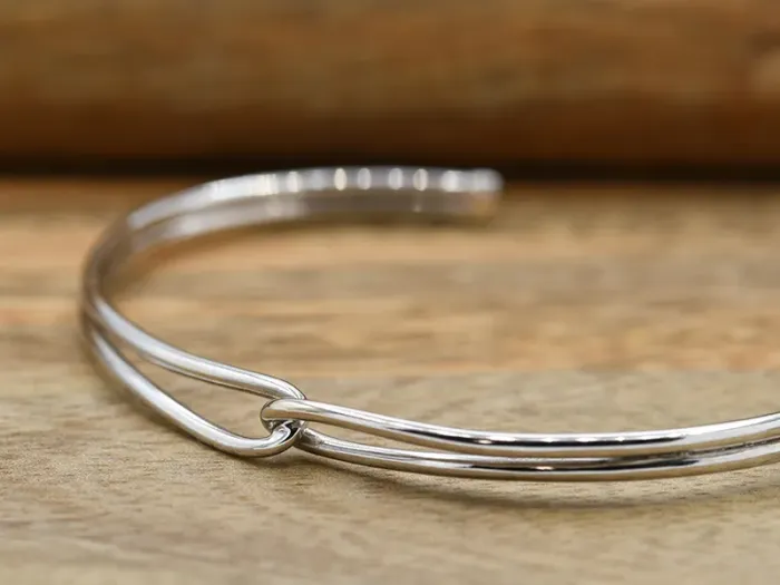 Brazalete de Oro Infinito