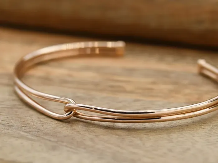 Brazalete de Oro Rosa Infinito