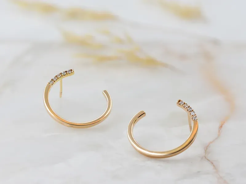 Gold Earrings with Diamonds