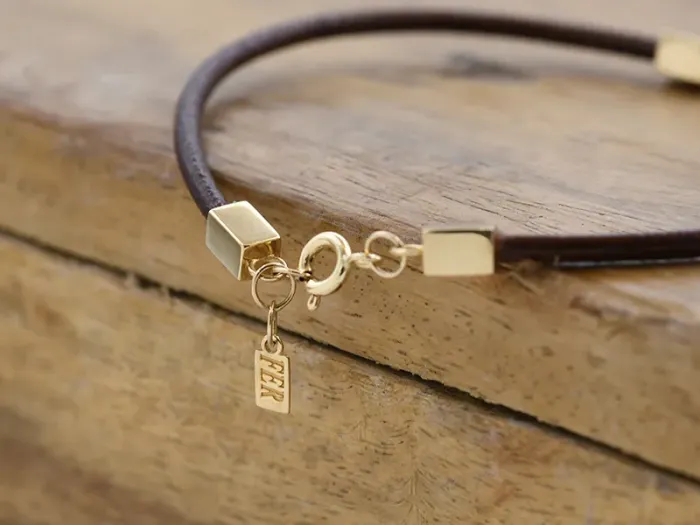 Pulseira de Coiro e Ouro