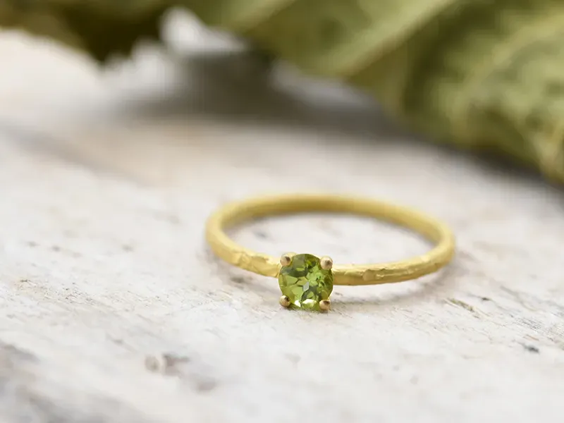 Anel de Ouro con Peridoto