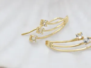 LAOLA Earrings with Crystal Rock