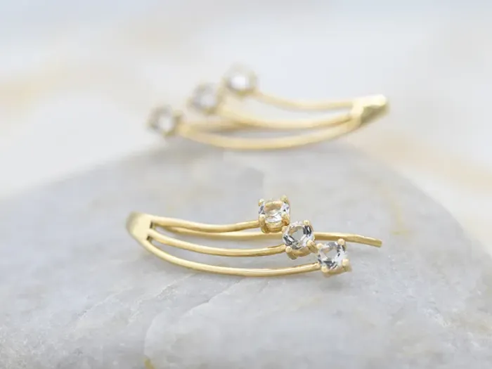 LAOLA Earrings with Crystal Rock