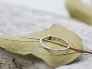 Anel de Ouro Branco con Diamante Negro