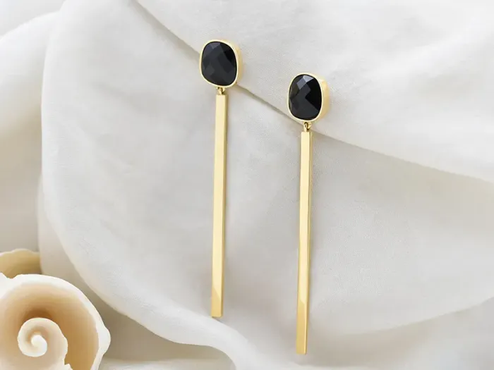 Pendientes Largos de Oro con Ónix