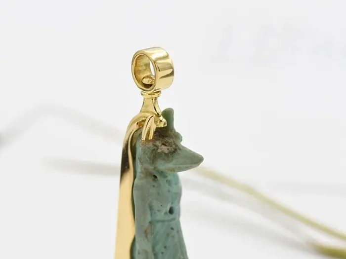 Colgante con Amuleto Antiguo de Anubis