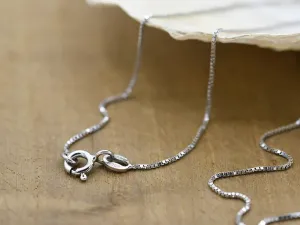 White Gold Venetian Chain