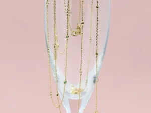 Gargantilla de Oro con Diamantes Negros