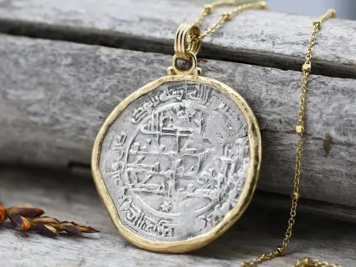 Colgante de Ouro con Moeda Medieval