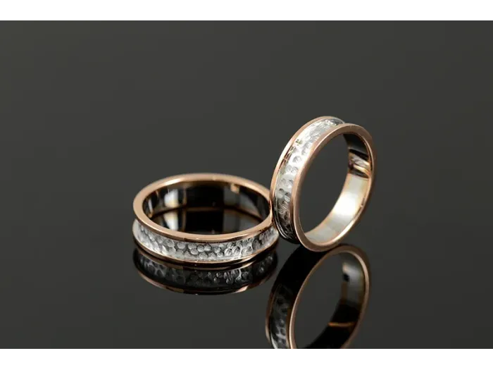 18K White and Rose Gold Ring