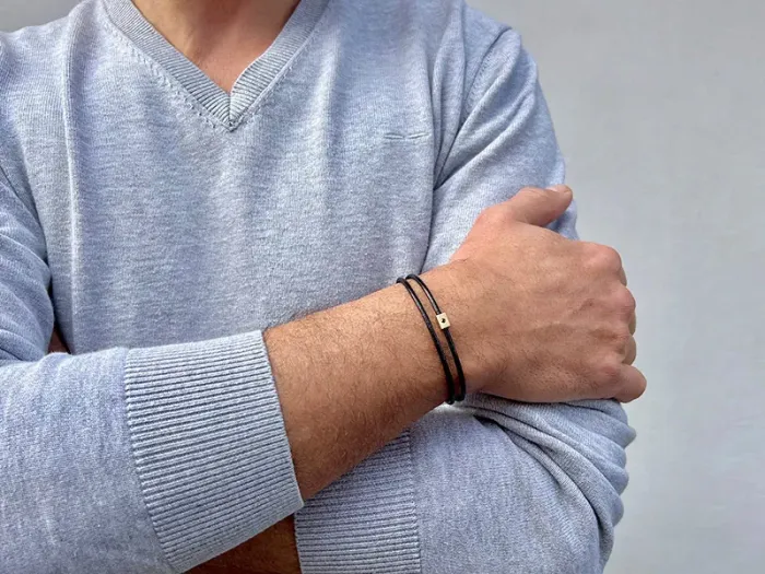 Pulsera de Cuero y Oro