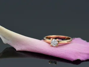 Rose Gold Engagement Ring with a 0,40 qt Diamond