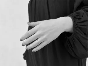 Solitario de Ouro Branco con Diamante de 0,15 qt.