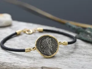 Pulsera de Oro con Moneda Romana