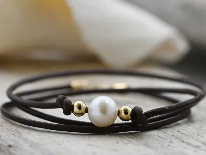 Pulseira de Coiro e Perla
