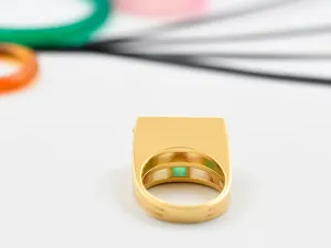 Kandinski Ring with Emeralds and Diamonds