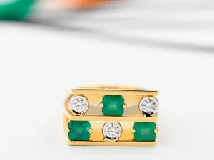 Kandinski Ring with Emeralds and Diamonds