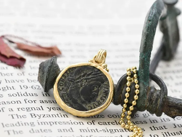 Gold Pendant with Ancient Roman Coin