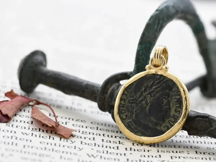Colgante de Ouro con Moeda Romana