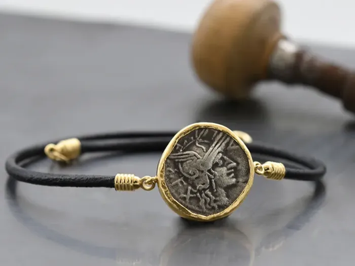 Pulseira de Ouro con Moeda Romana