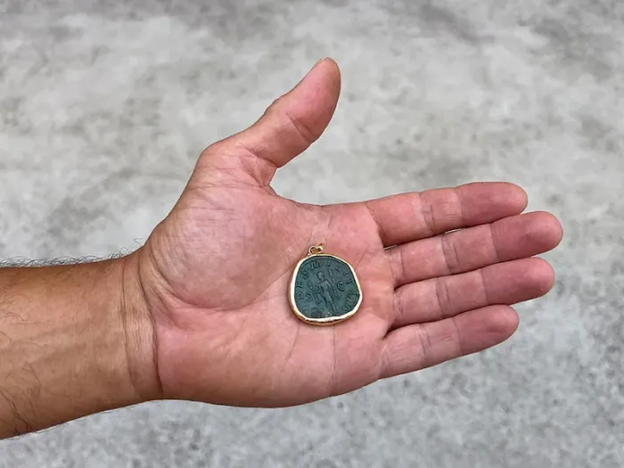 Gold Pendant with Roman Coin