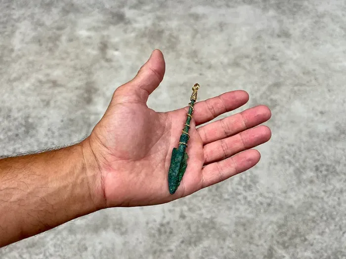 Colgante con Punta de Flecha Persa