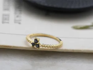 Anel de Ouro con Diamantes Negros