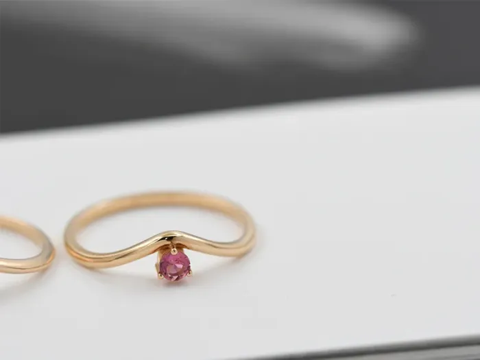 Wave Ring in Rose Gold with Tourmaline