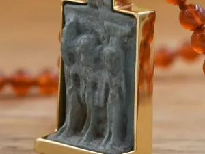 Colgante con Amuleto Egipcio Antiguo