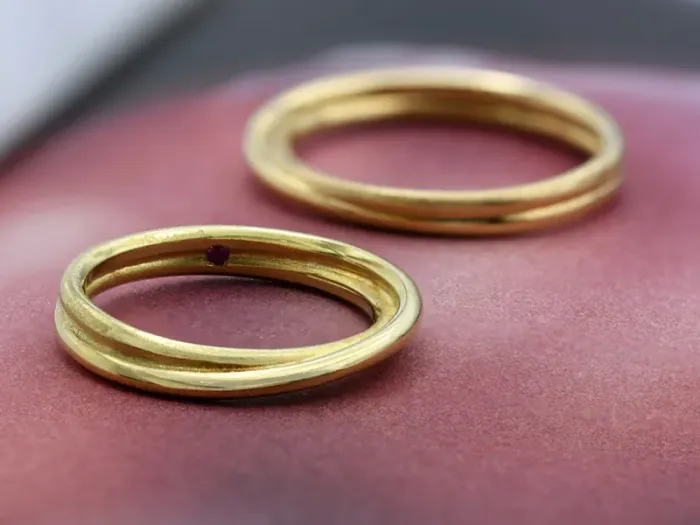 Alianza de Ouro Amarelo de Deseño Infinito
