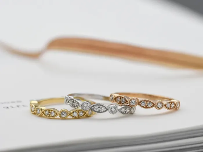 Alianza Victoriana de Oro Amarillo con Diamantes
