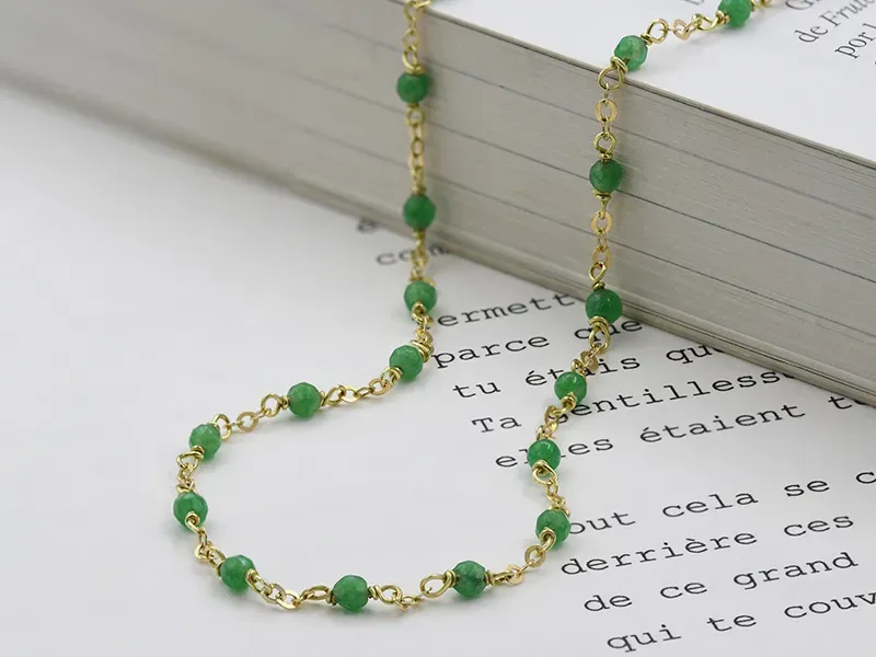 Gargantilla de Ouro con Esmeraldas